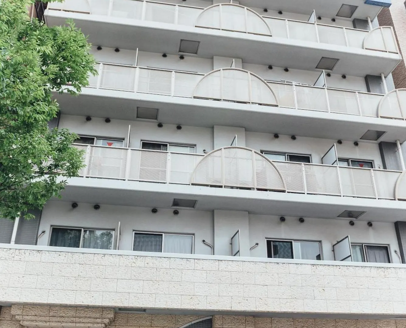Royal Heights Sakuragawa Condominium Osaka 0*,